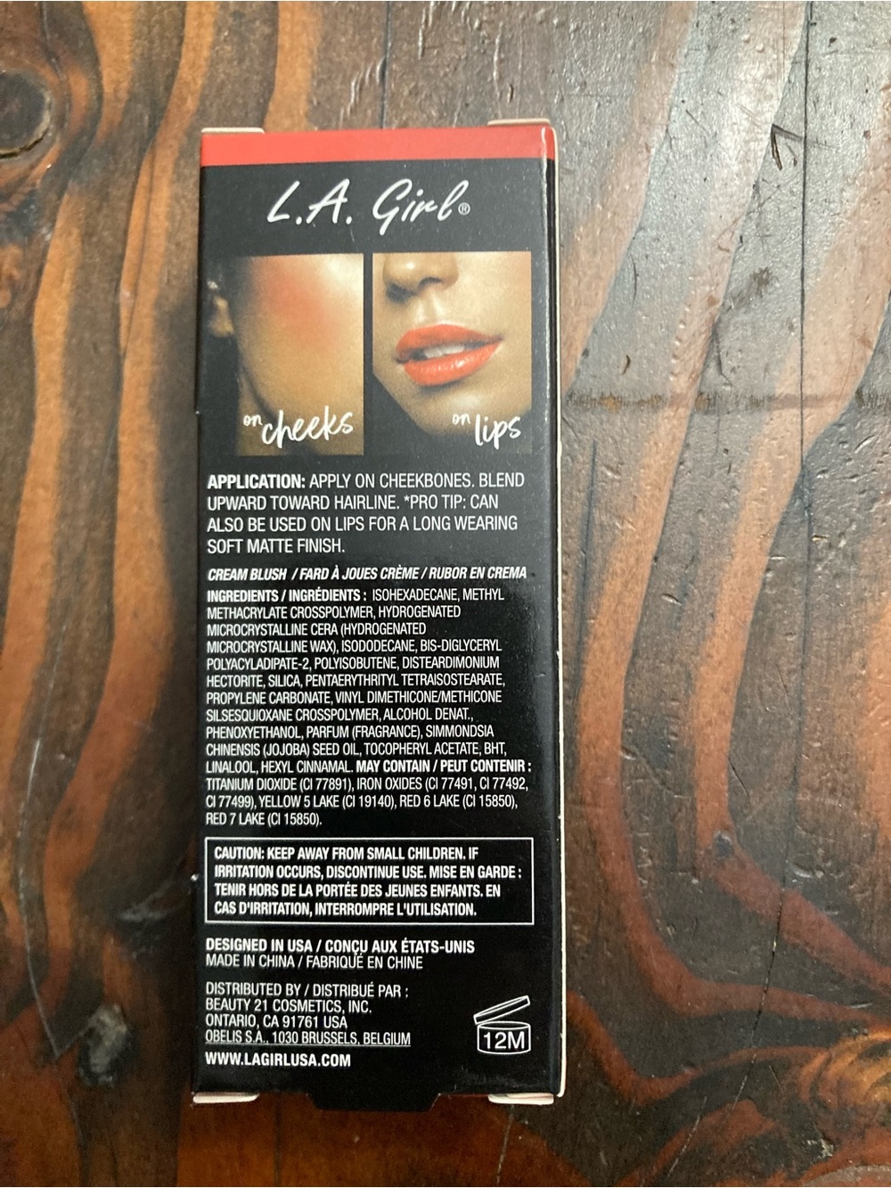 Cheek & Lip Color In Color Hot Shot - Picture 2 of 3